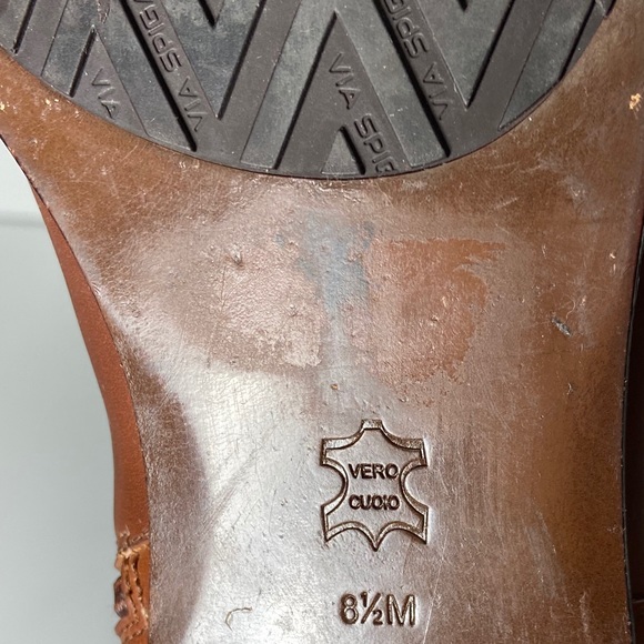 VIA SPIGA Brown Leather Riding Boots Chain Detail - Picture 5 of 13